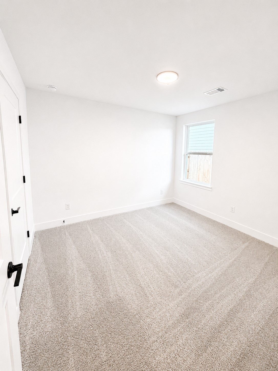 9476 Hard Rock Road Conroe, TX 77303 - Photo 9 of 17 Room 1
