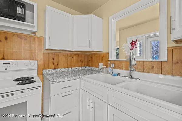 $325,000 | 758 School Street, Craig, CO 81625