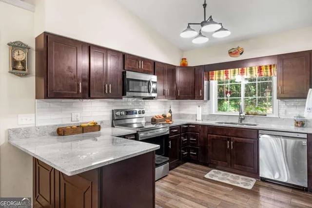 a close view of sink and tap