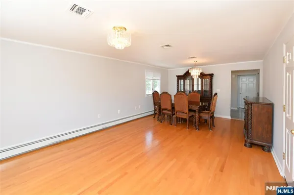 $3,000 | 142 Grand Avenue, Unit 2, Hawthorne, NJ 07506
