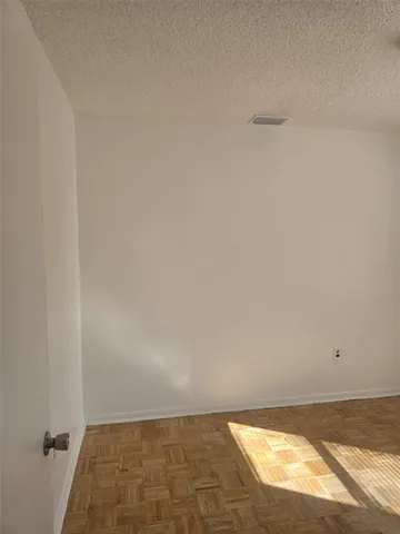 $1,750 | 701 West Beresford Road, DeLand, FL 32720