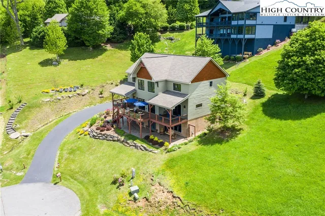 $1,395,000 | 202 King Lucious Lane, Banner Elk, NC 28604