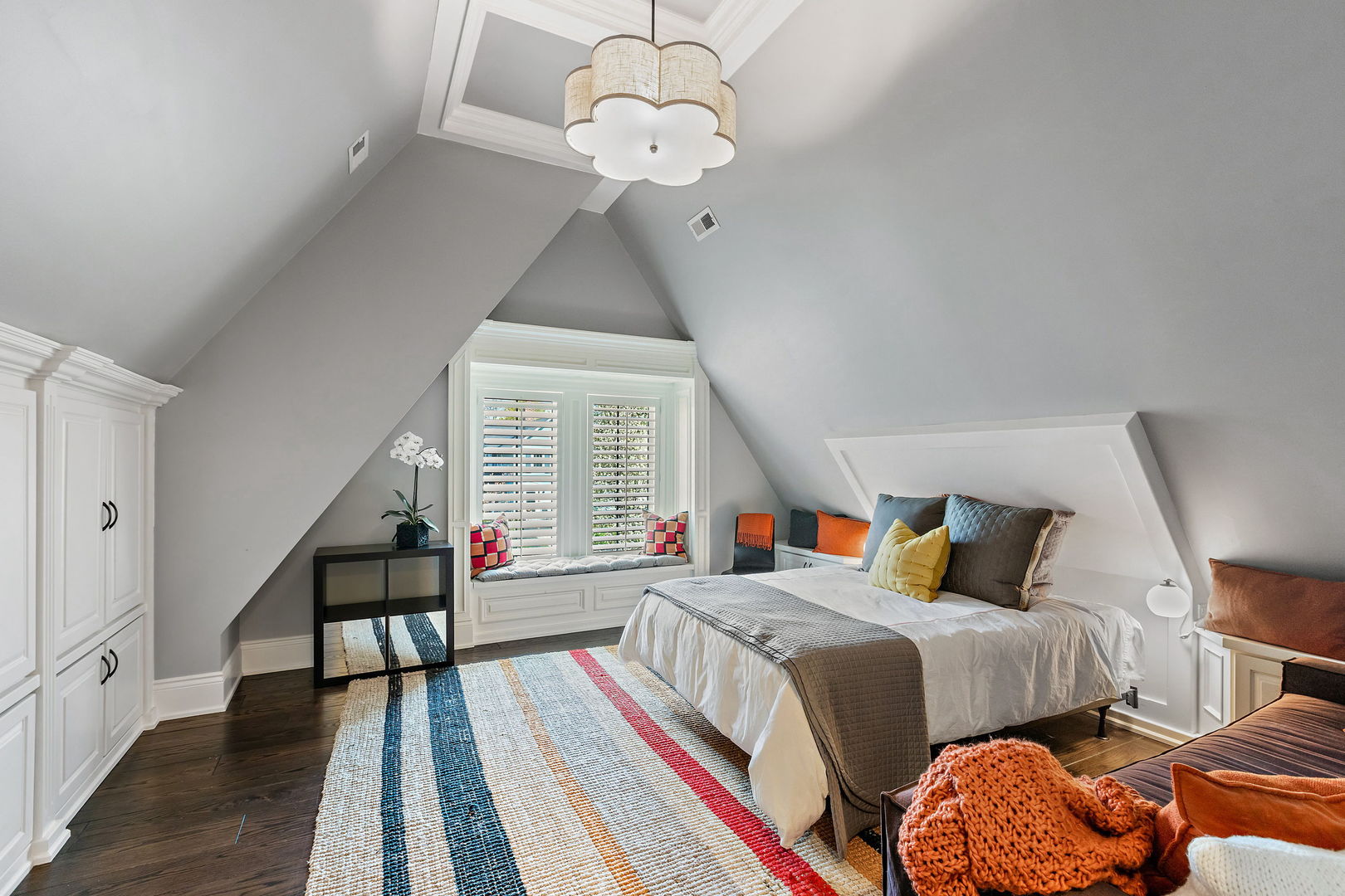 368 Ridge Avenue Winnetka, IL 60093 - Photo 32 of 55 a bedroom with a bed and wooden floor