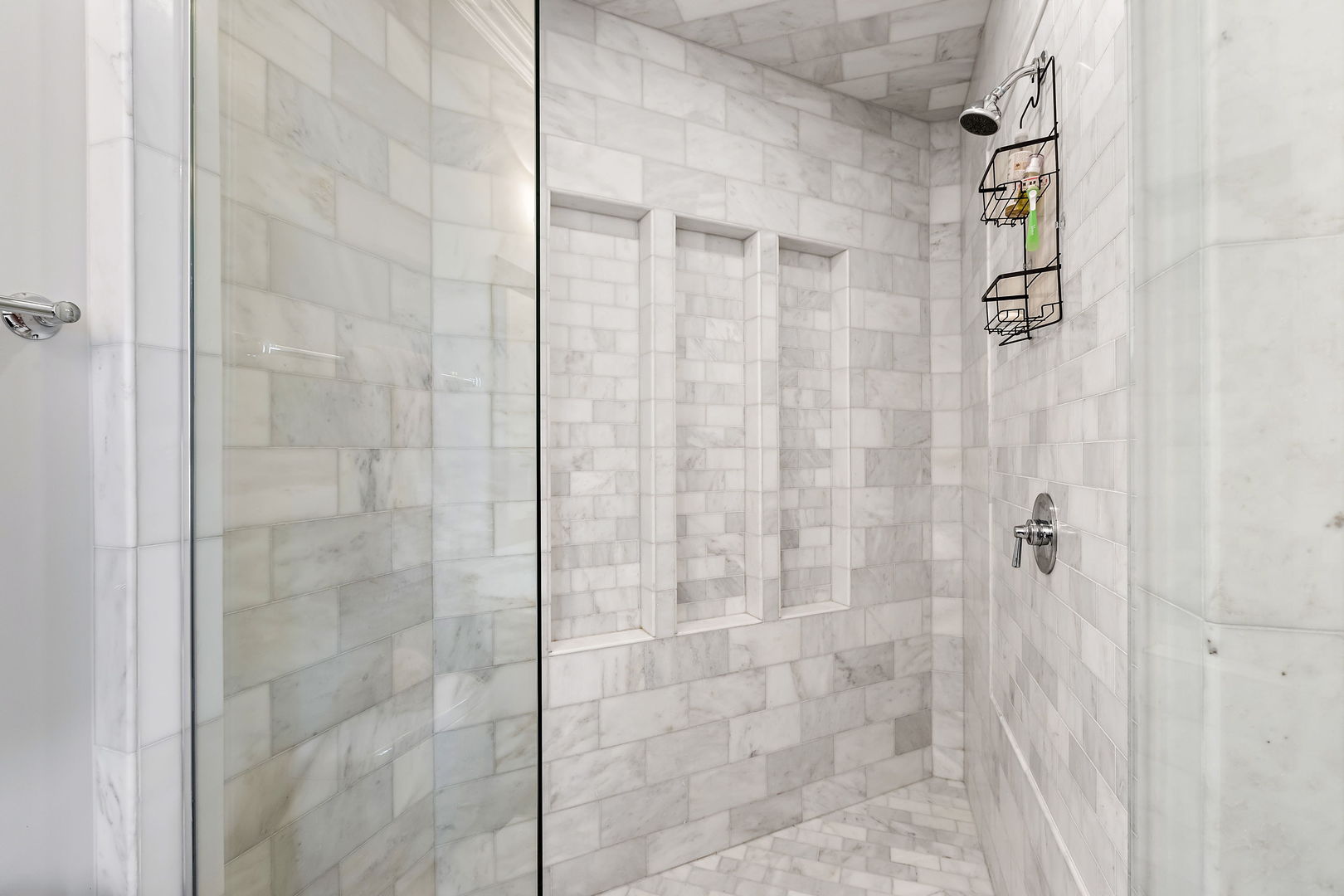 368 Ridge Avenue Winnetka, IL 60093 - Photo 36 of 55 a bathroom with a shower