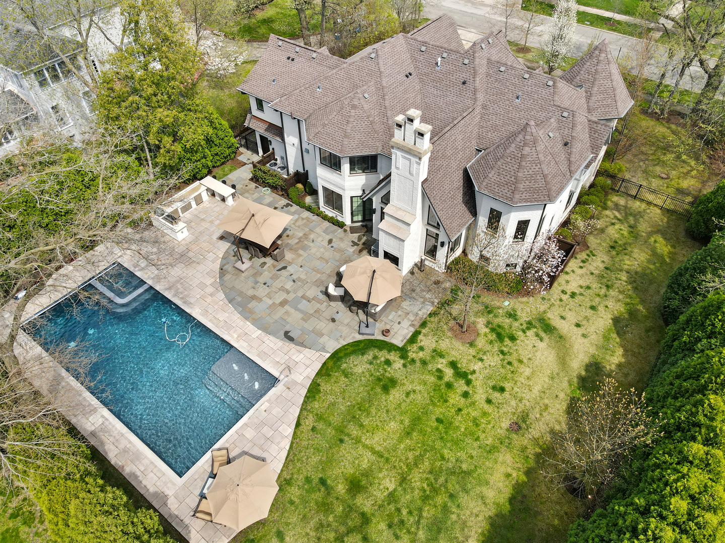 368 Ridge Avenue Winnetka, IL 60093 - Photo 47 of 55 a view of aerial view of a house