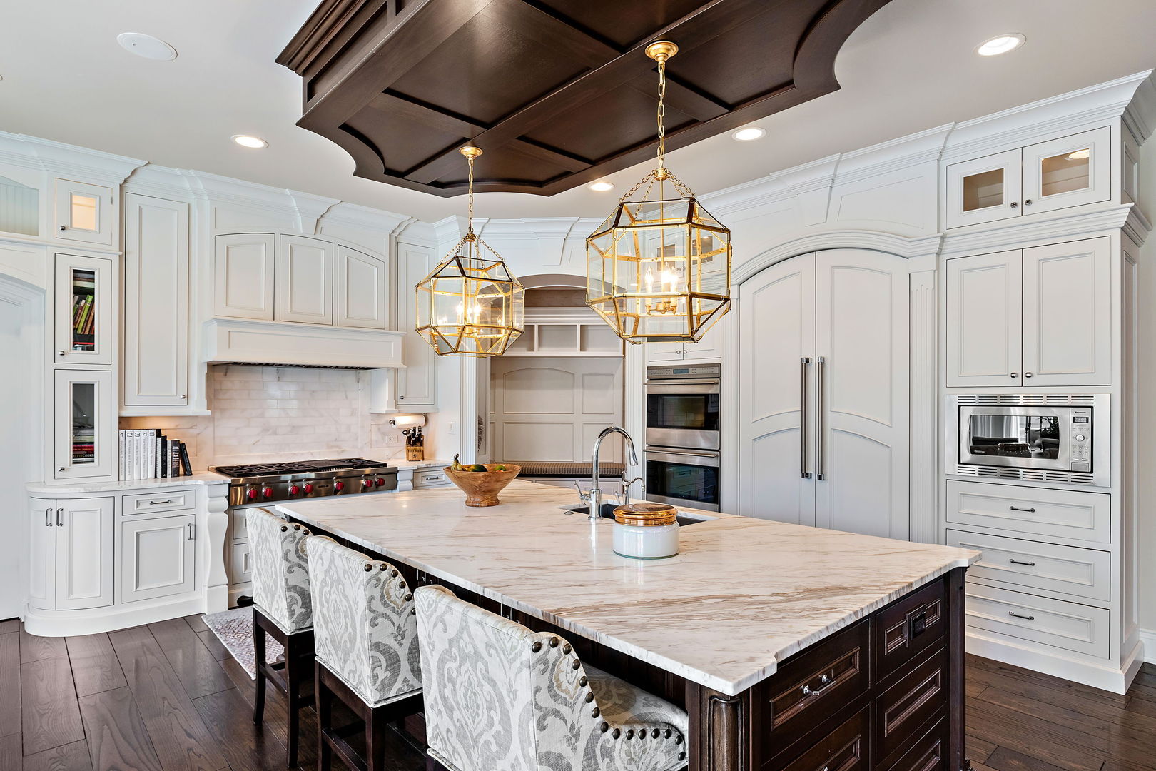 368 Ridge Avenue Winnetka, IL 60093 - Photo 7 of 55 a kitchen that has a cabinets and a stove