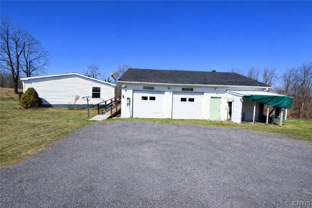 11141 Ayles Road Henderson, NY 13605 - Photo 3 of 40