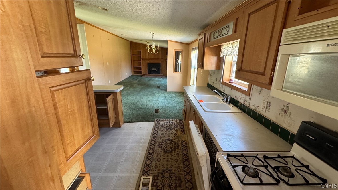 11141 Ayles Road Henderson, NY 13605 - Photo 7 of 40
