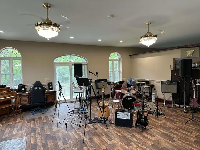 $2,900,000 | 161 Concord Road, Keene, NH 03431