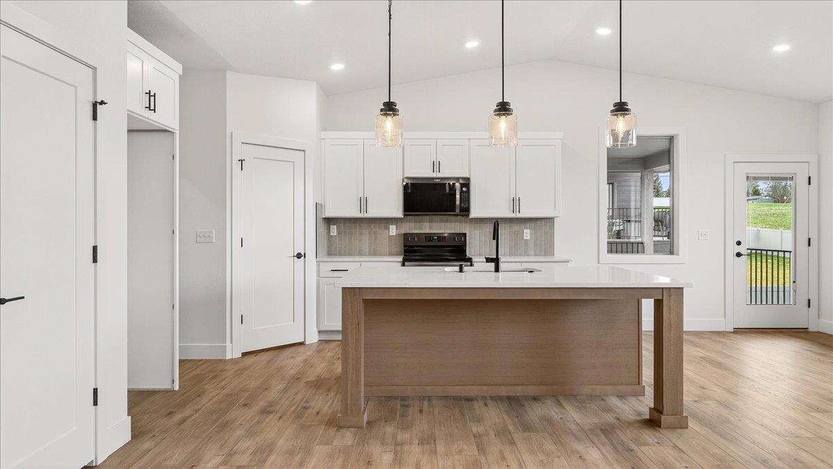 16767 North Wellington Road Colbert, WA 99005 - Photo 7 of 50