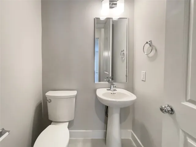 $435,000 | 1270 North Post Oak Road, Unit A, Houston, TX 77055