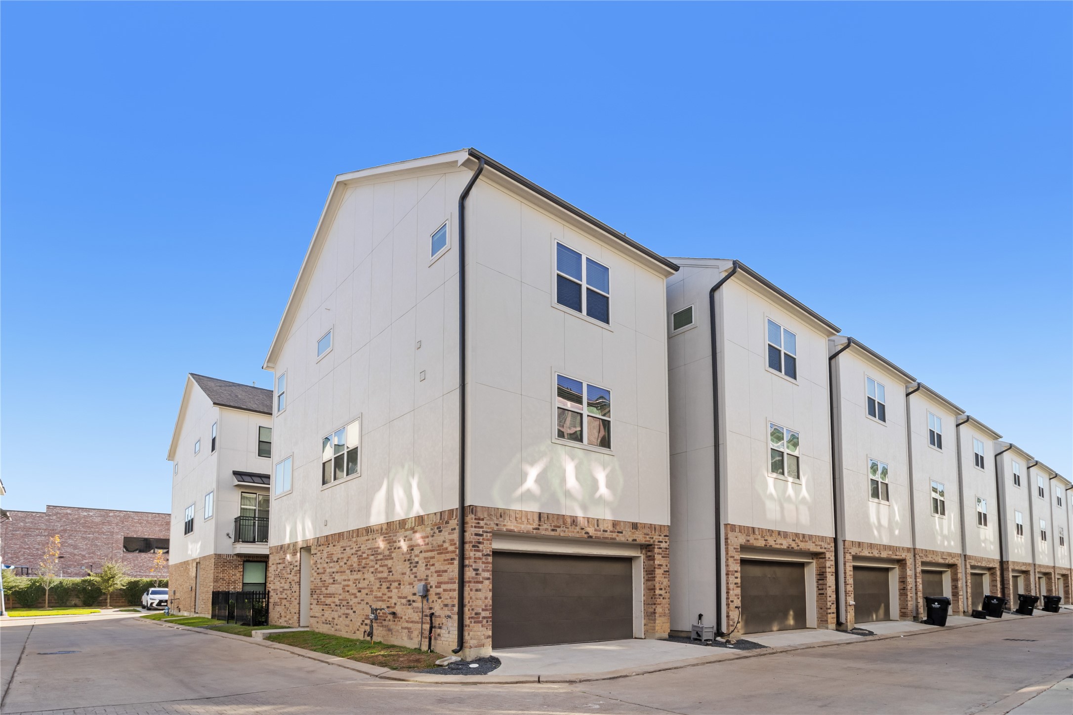 1270 North Post Oak Road, Unit A Houston, TX 77055 - Photo 6 of 33