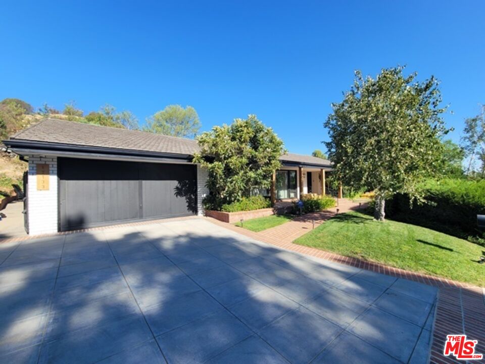 17133 Adlon Road Encino, CA 91436 - Photo 1 of 33 Gallery Image 1