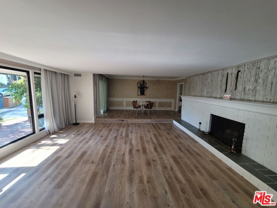 17133 Adlon Road Encino, CA 91436 - Photo 11 of 33 Gallery Image 11