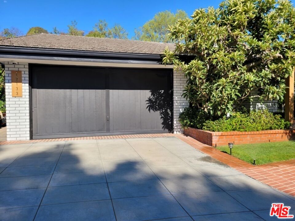 17133 Adlon Road Encino, CA 91436 - Photo 33 of 33 Gallery Image 33