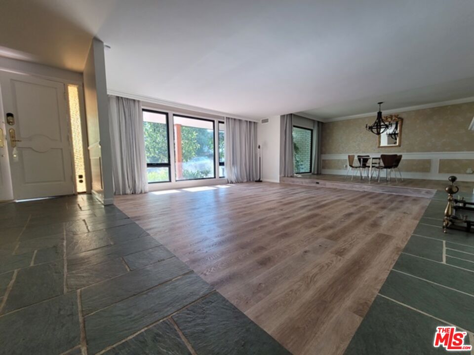 17133 Adlon Road Encino, CA 91436 - Photo 8 of 33 Gallery Image 8