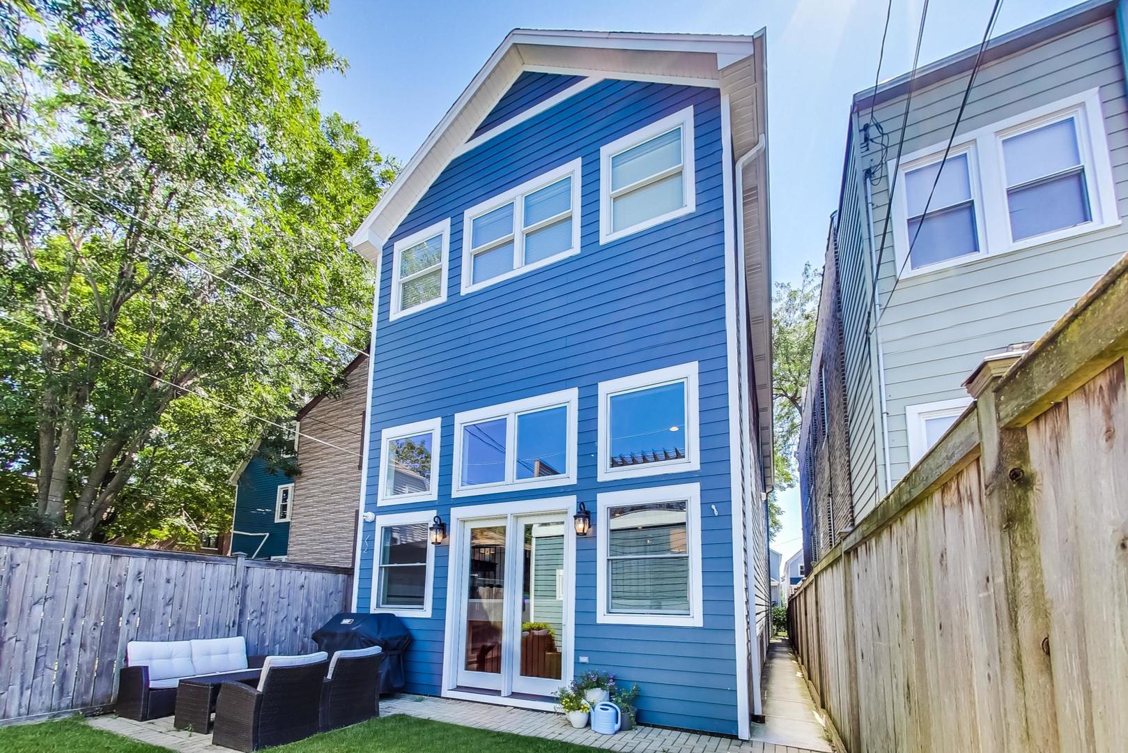 1906 West Nelson Street Chicago, IL 60657 - Photo 27 of 34