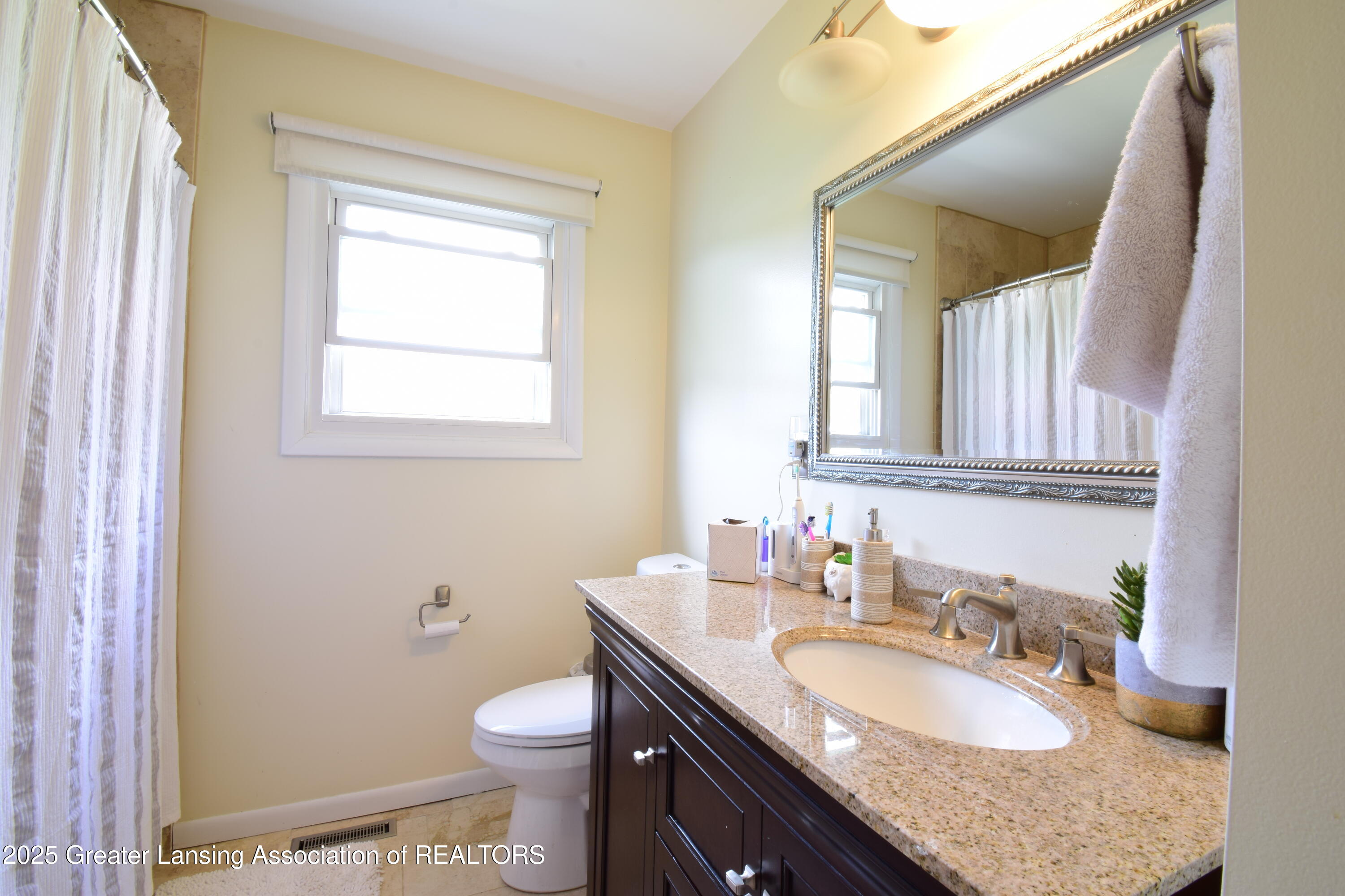 4860 Shepper Road Stockbridge, MI 49285 - Photo 25 of 66 Full Bath