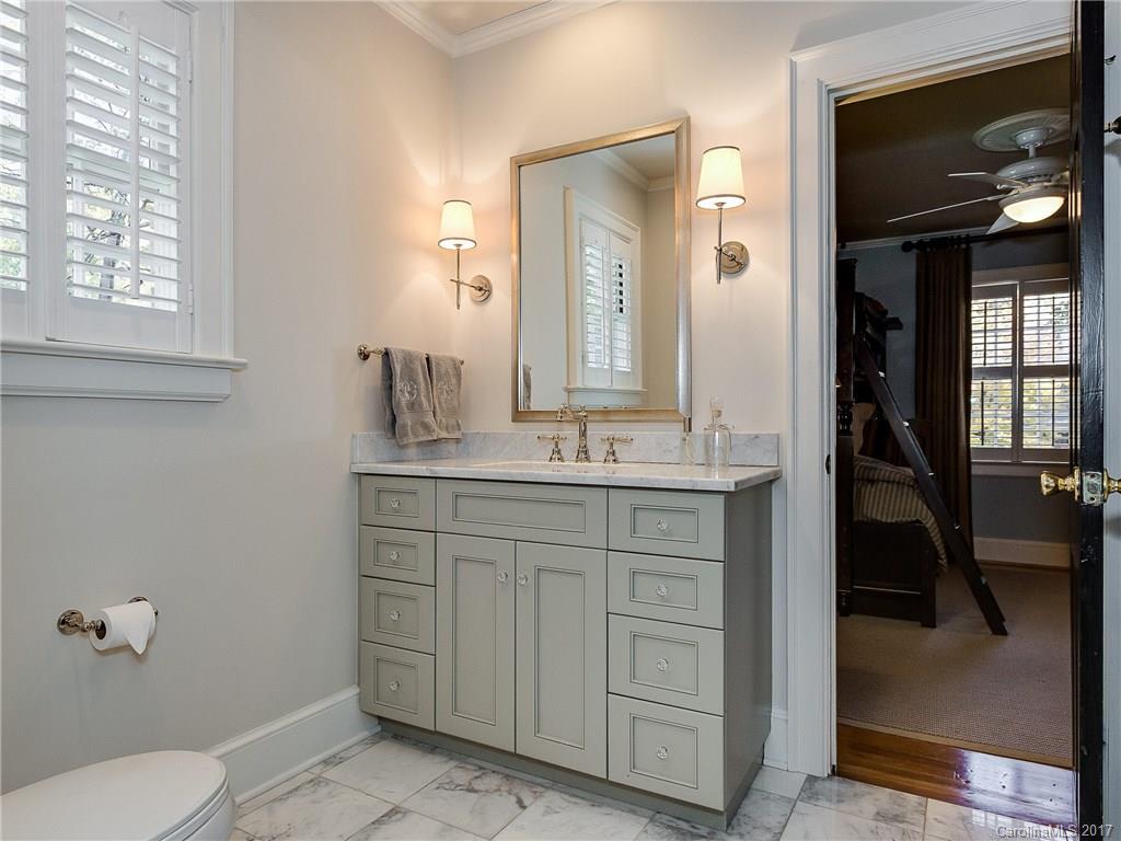 608 Cherokee Road Charlotte, NC 28207 - Photo 14 of 24 Gallery Image 14
