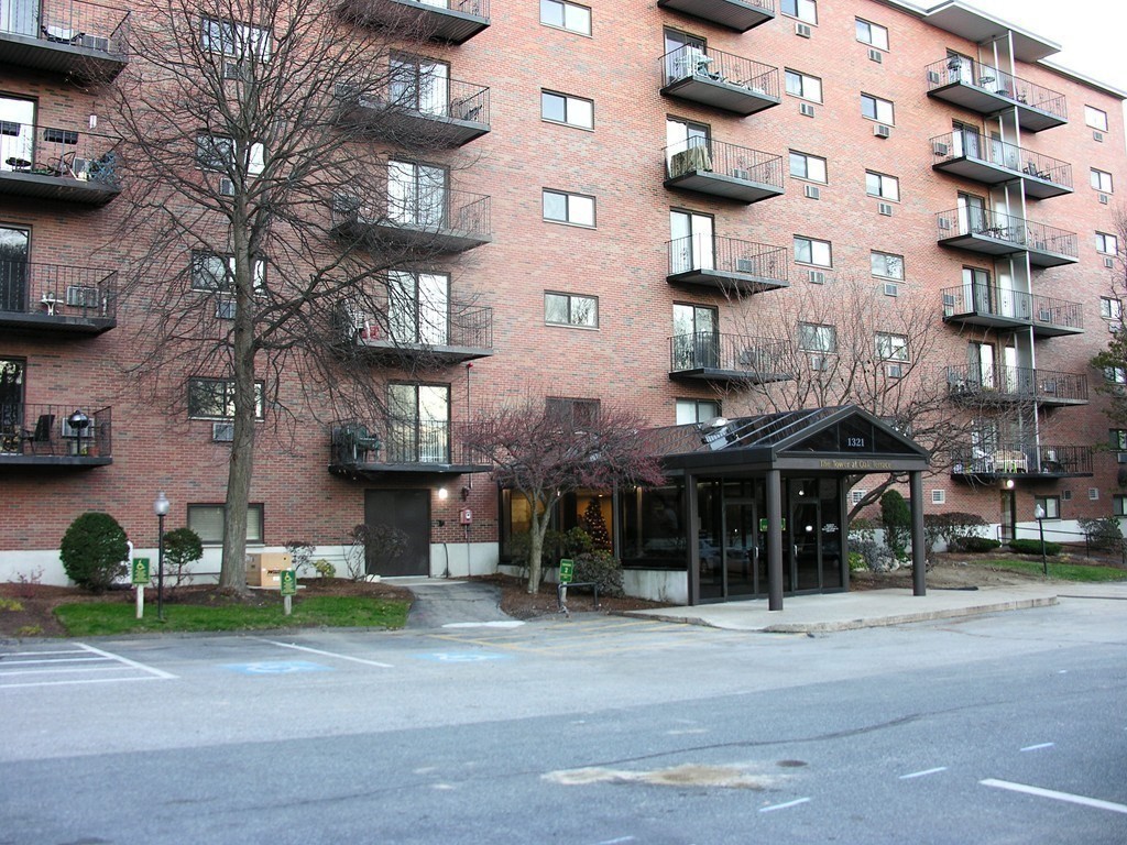 1321 Worcester Road, Unit 202 Framingham, MA 01701 - Photo 25 of 28 Gallery Image 25
