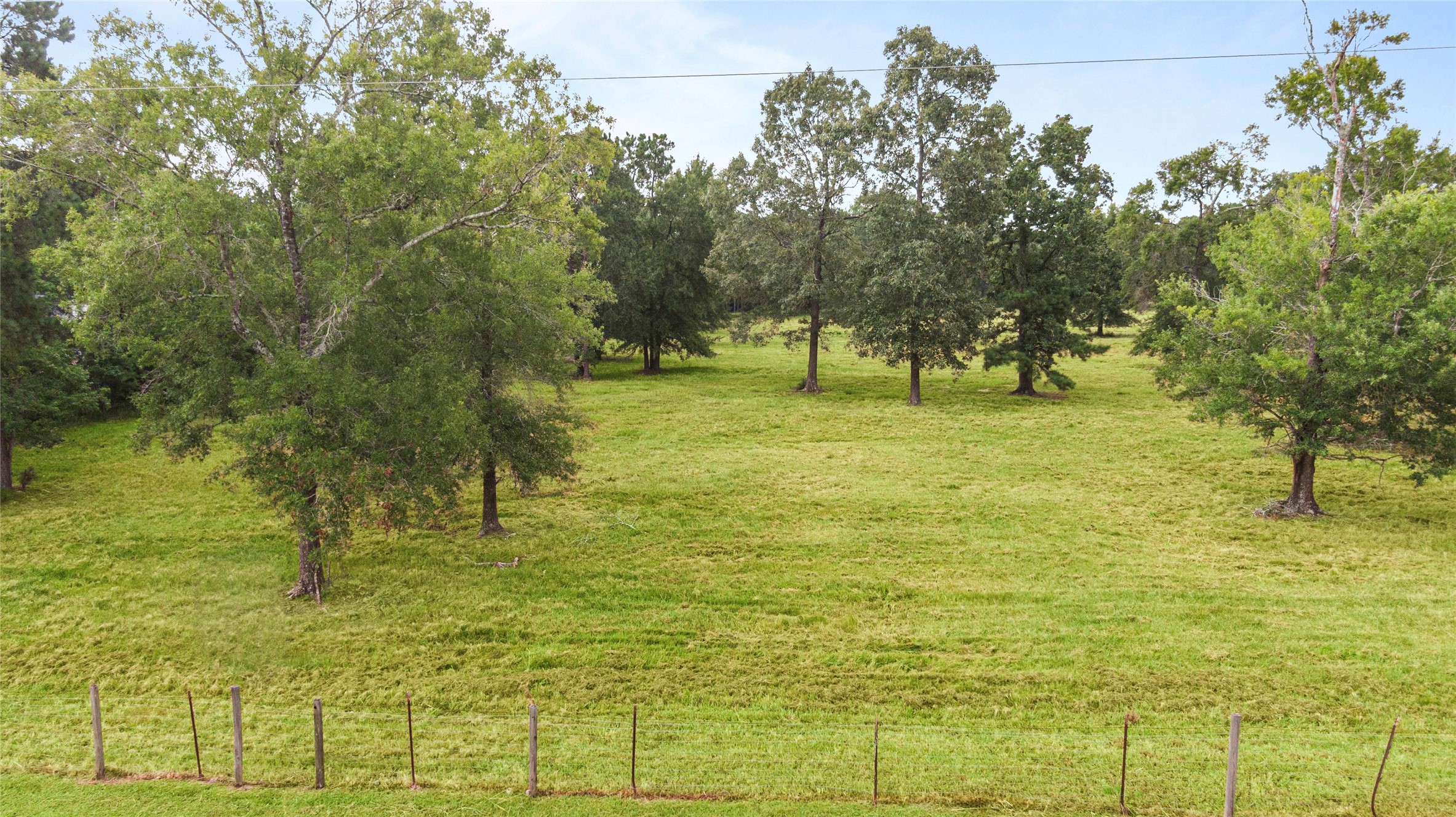 This property is gorgeous.  This is the front fence line.