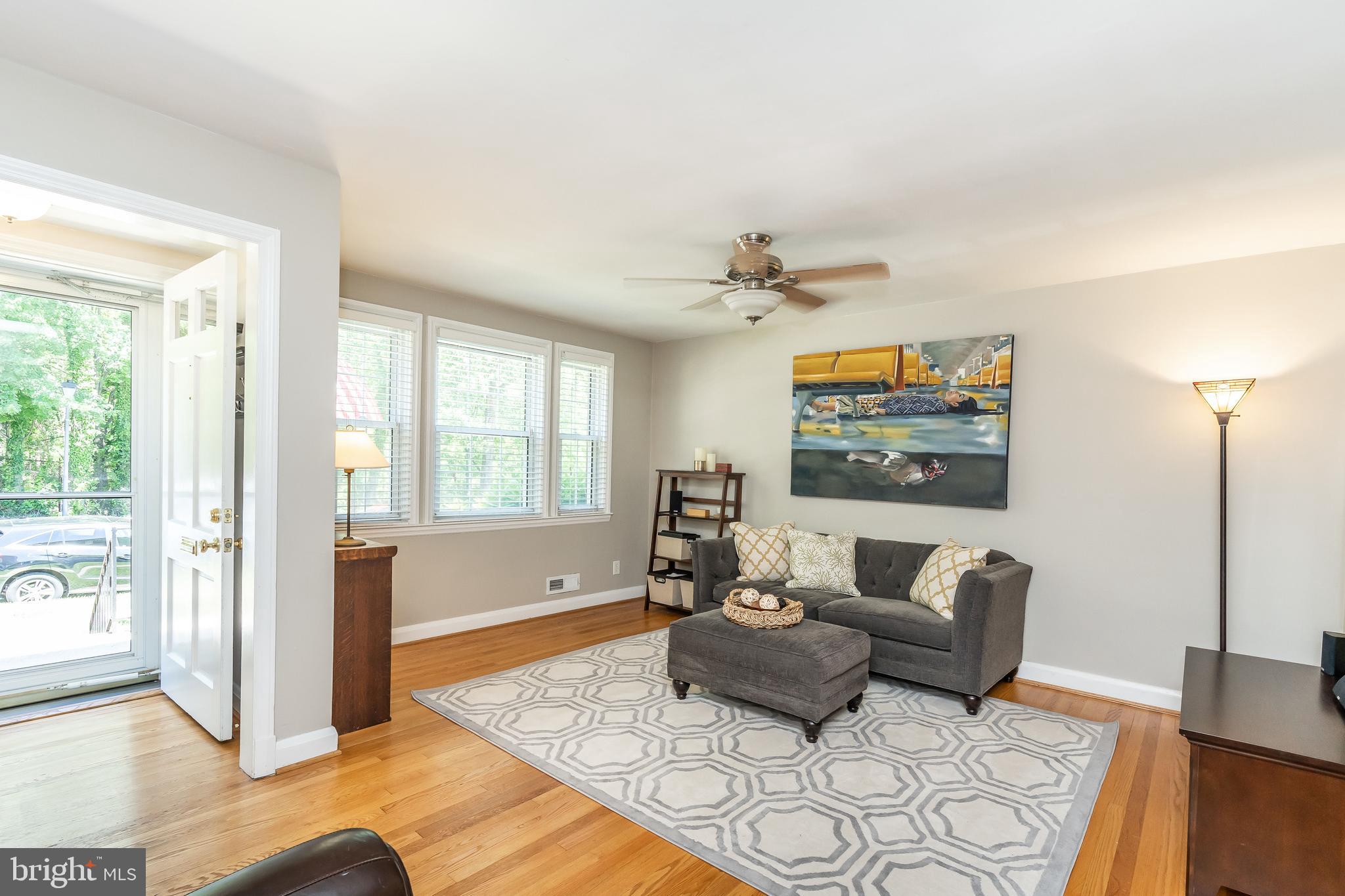 6129 Northdale Road Baltimore, MD 21228 - Photo 6 of 51 Gallery Image 6