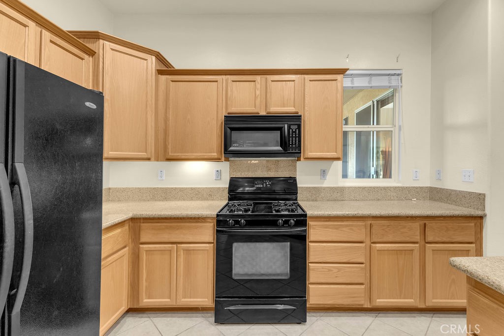 48834 Barrymore Street Indio, CA 92201 - Photo 10 of 38