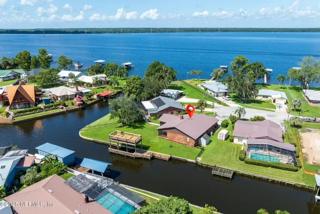 a view of a table and chairs in patio