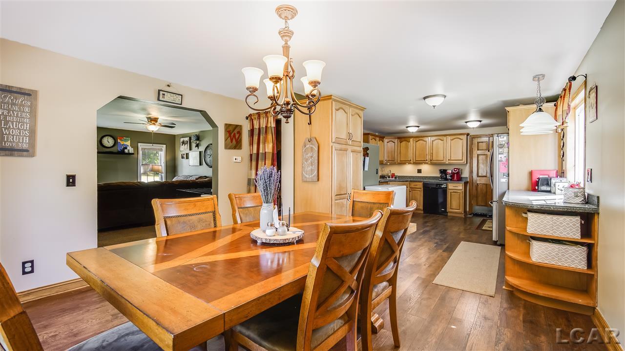 428 Lake Street Addison, MI 49220 - Photo 16 of 29 50016338-15.JPG
