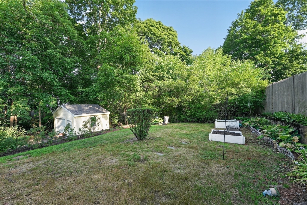 190 Pierce Road Weymouth, MA 02188 - Photo 16 of 32 Gallery Image 16