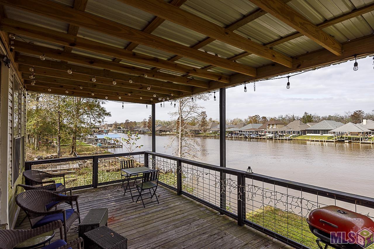 21260 Diversion Canal Road St. Amant, LA 70774 - Photo 18 of 40 Back Patio