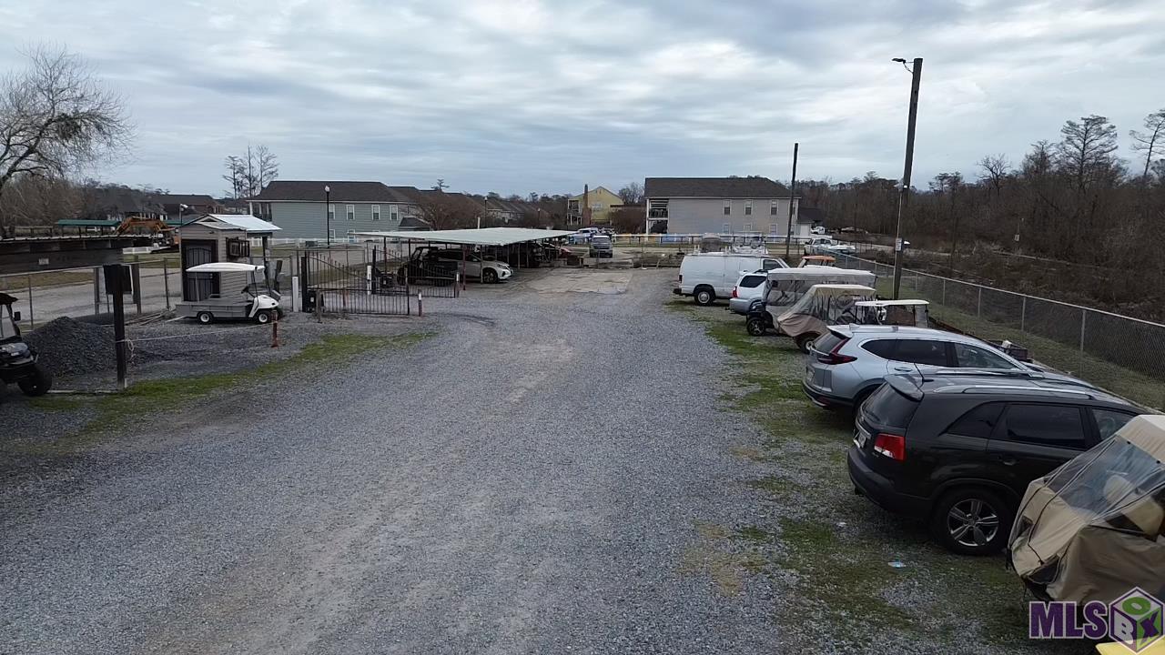 21260 Diversion Canal Road St. Amant, LA 70774 - Photo 29 of 40 Parking for Car and Golf Carts
