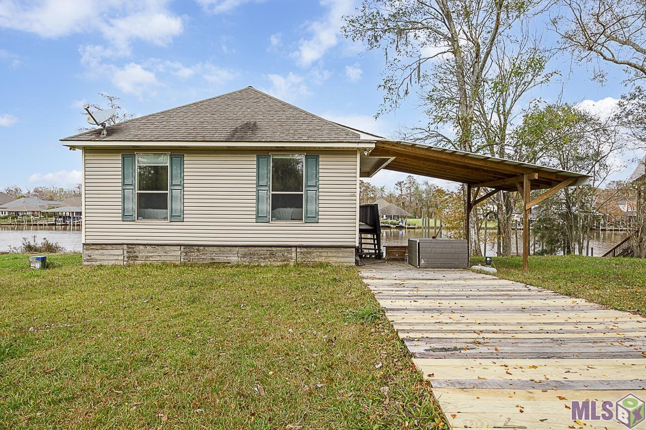 21260 Diversion Canal Road St. Amant, LA 70774 - Photo 3 of 40 21260 Diversion Canal Rd