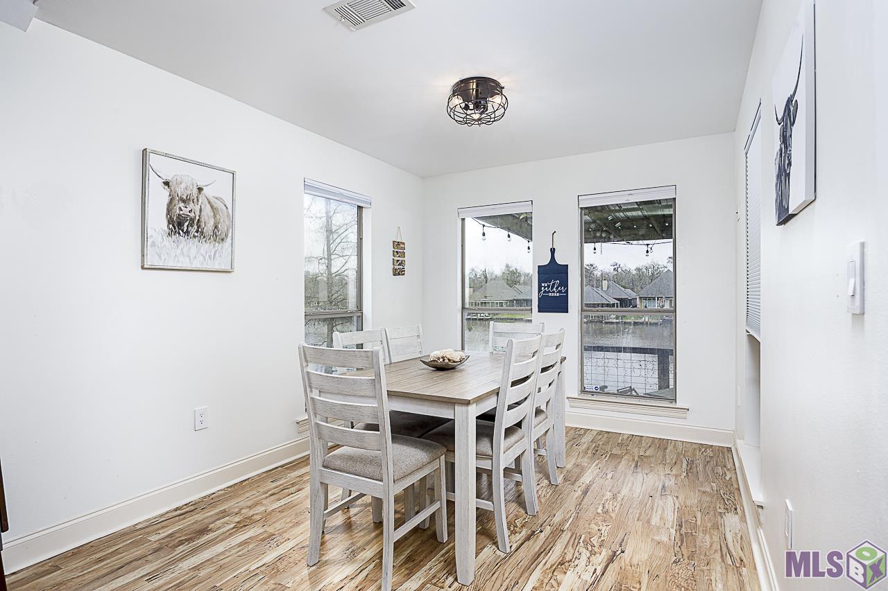 21260 Diversion Canal Road St. Amant, LA 70774 - Photo 9 of 40 Dining Area