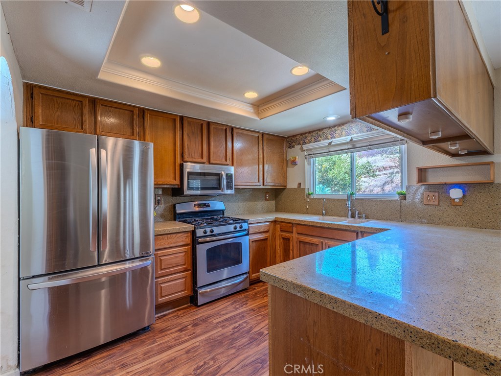 1302 Via Vista Riverside, CA 92506 - Photo 2 of 29
