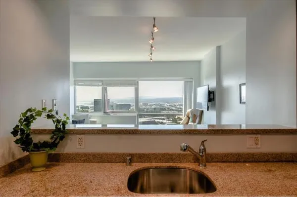 $3,400 | 1 Mandalay Place, Unit 805, South San Francisco, CA 94080