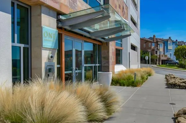 $3,400 | 1 Mandalay Place, Unit 805, South San Francisco, CA 94080