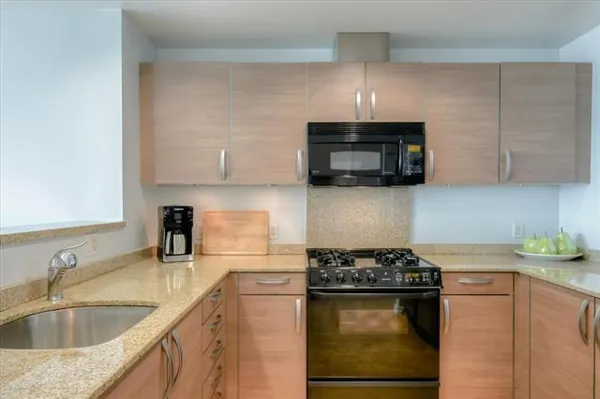 $3,400 | 1 Mandalay Place, Unit 805, South San Francisco, CA 94080