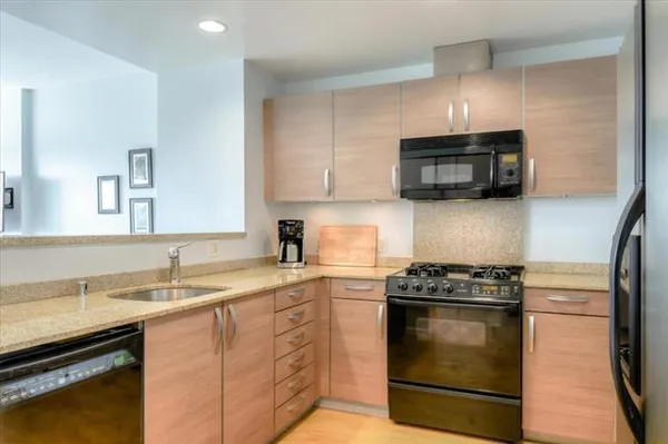 $3,400 | 1 Mandalay Place, Unit 805, South San Francisco, CA 94080