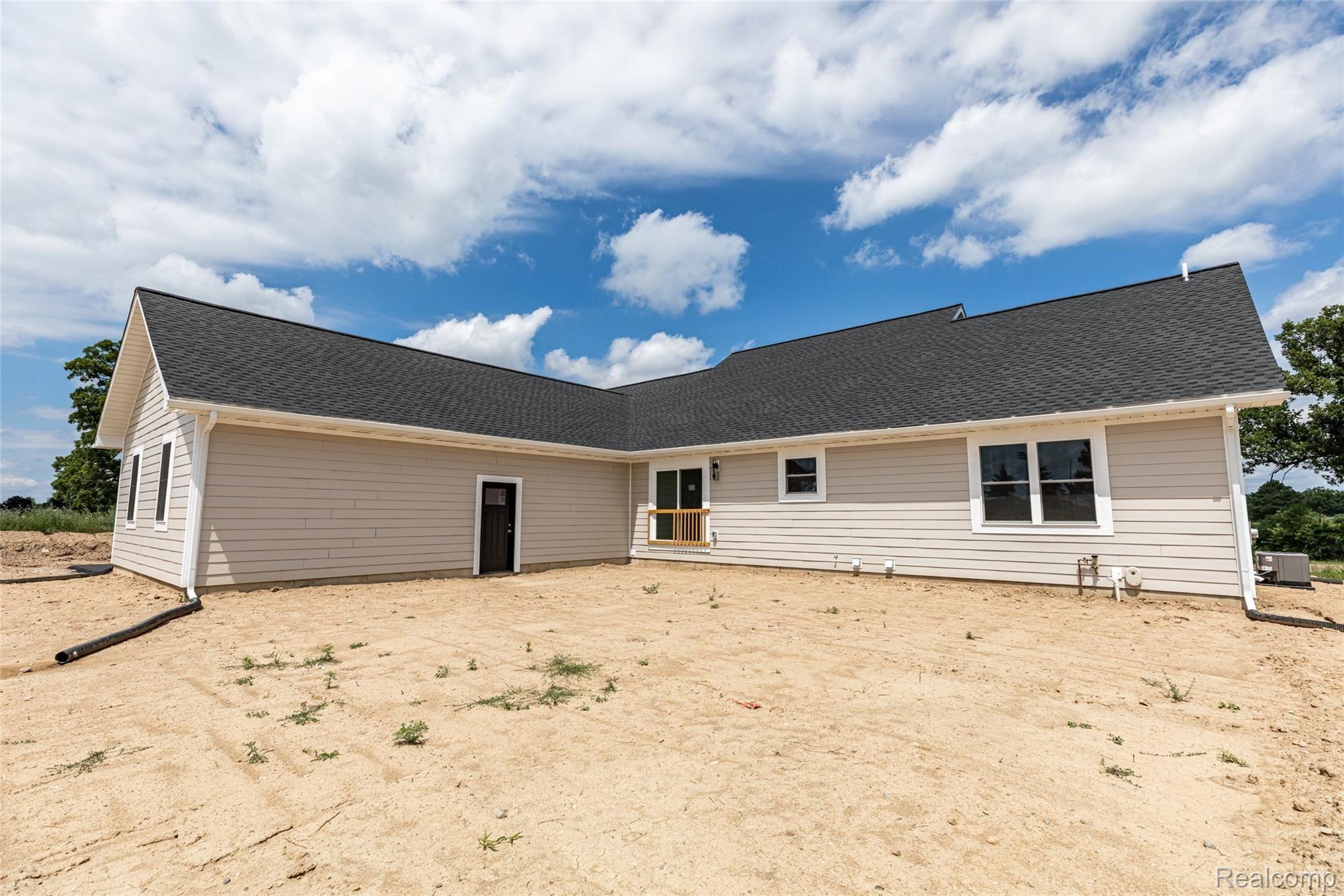 550 Wright Road Howell, MI 48843 - Photo 33 of 38 9.Back