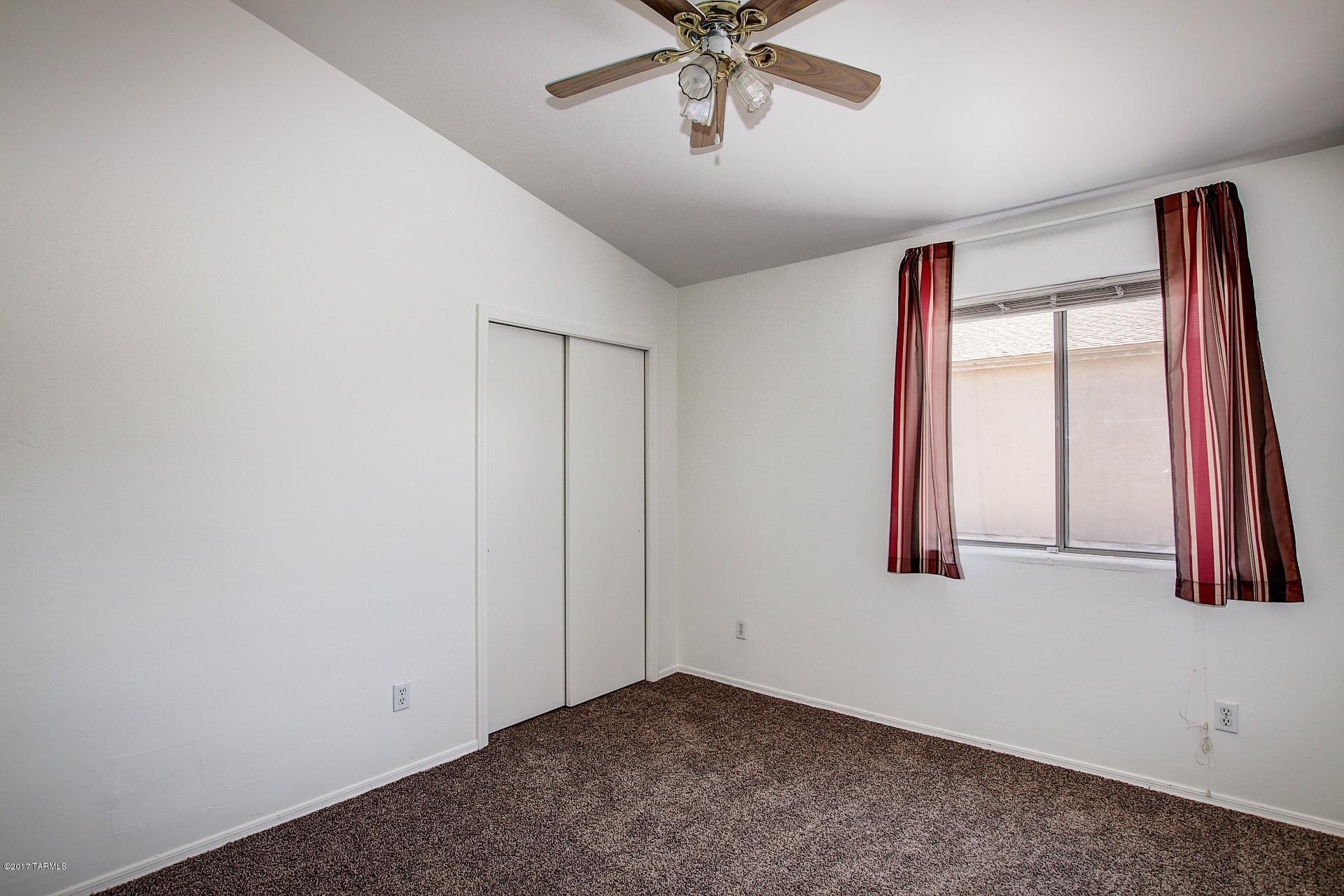 4513 South Valley Road Tucson, AZ 85714 - Photo 27 of 41