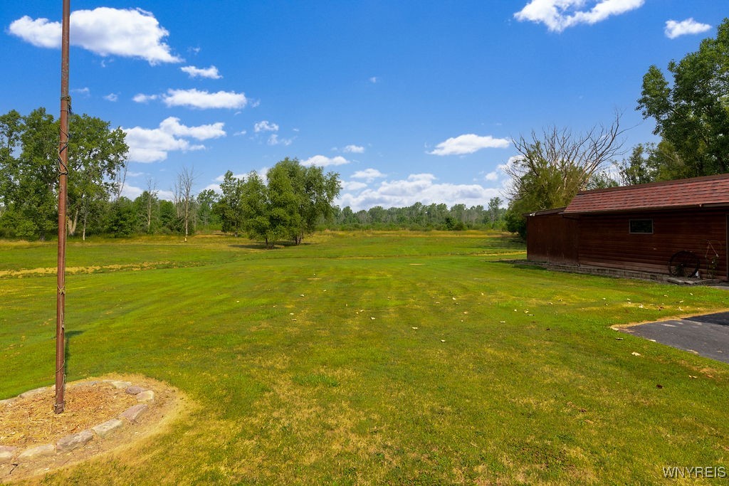 6940 Bear Ridge Road Pendleton, NY 14120 - Photo 44 of 50