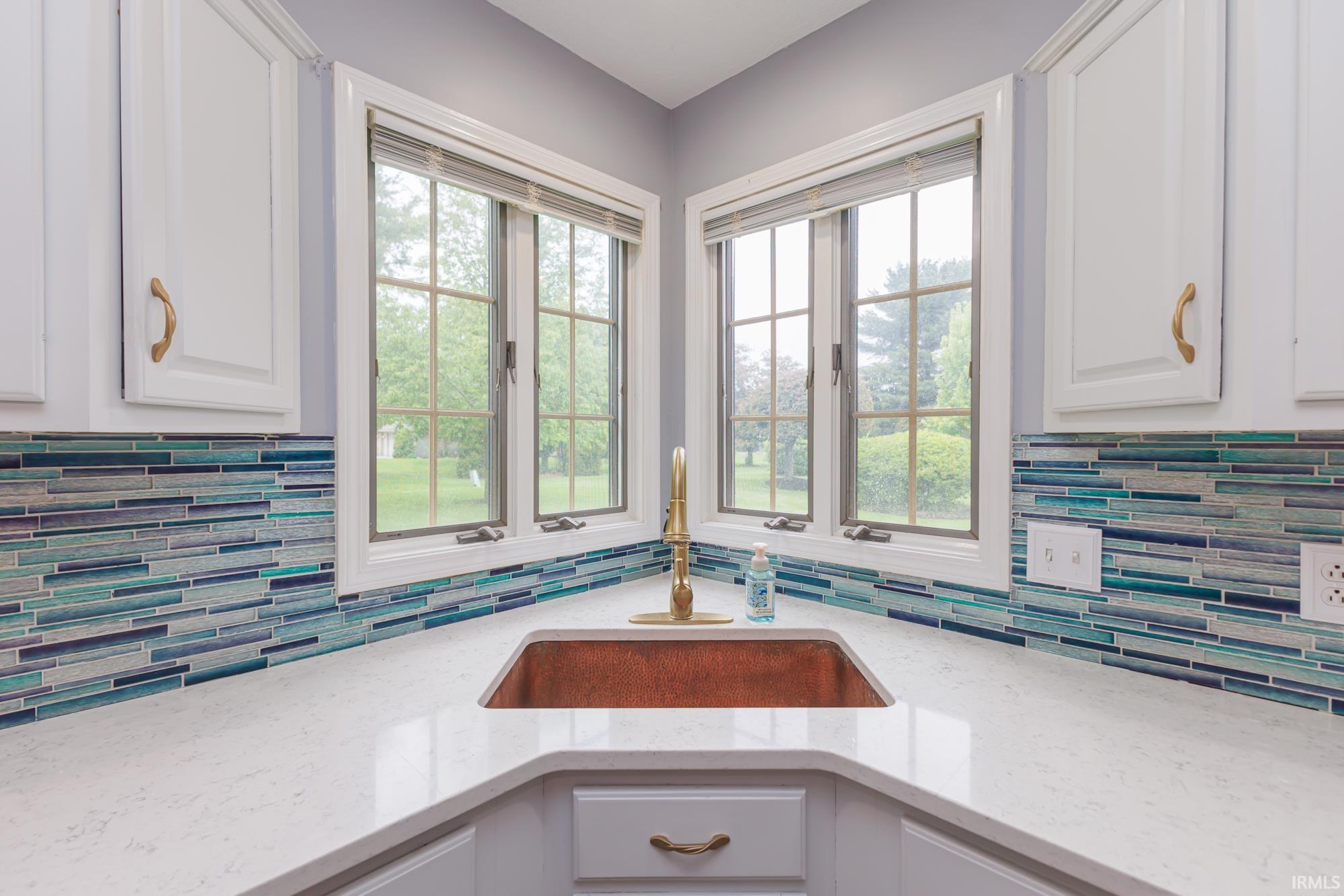 501 South Riviera Lane Yorktown, IN 47396 - Photo 14 of 35