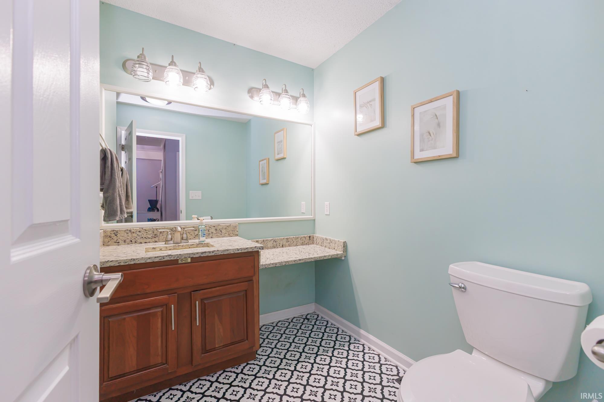 501 South Riviera Lane Yorktown, IN 47396 - Photo 28 of 35