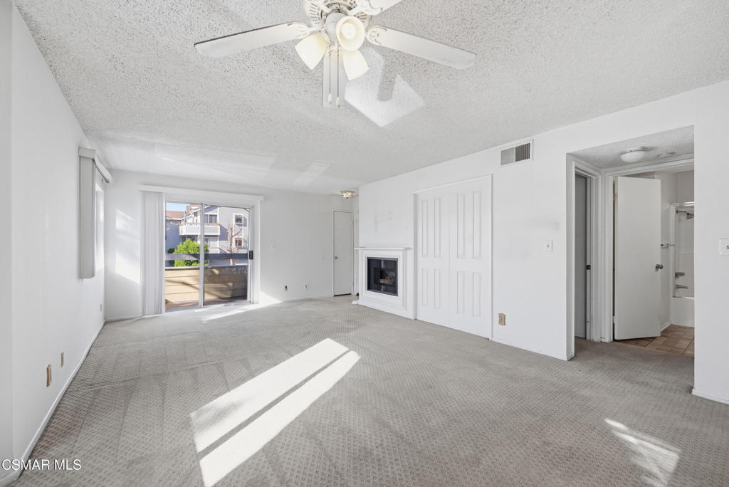 20342 Rue Crevier, Unit 613 Canyon Country, CA 91351 - Photo 10 of 36