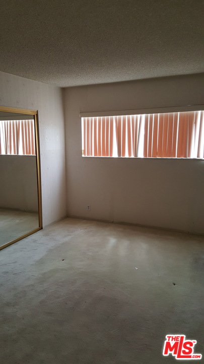 853 Le Doux Road, Unit 201 Los Angeles, CA 90035 - Photo 13 of 14