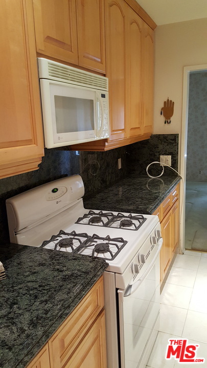 853 Le Doux Road, Unit 201 Los Angeles, CA 90035 - Photo 6 of 14