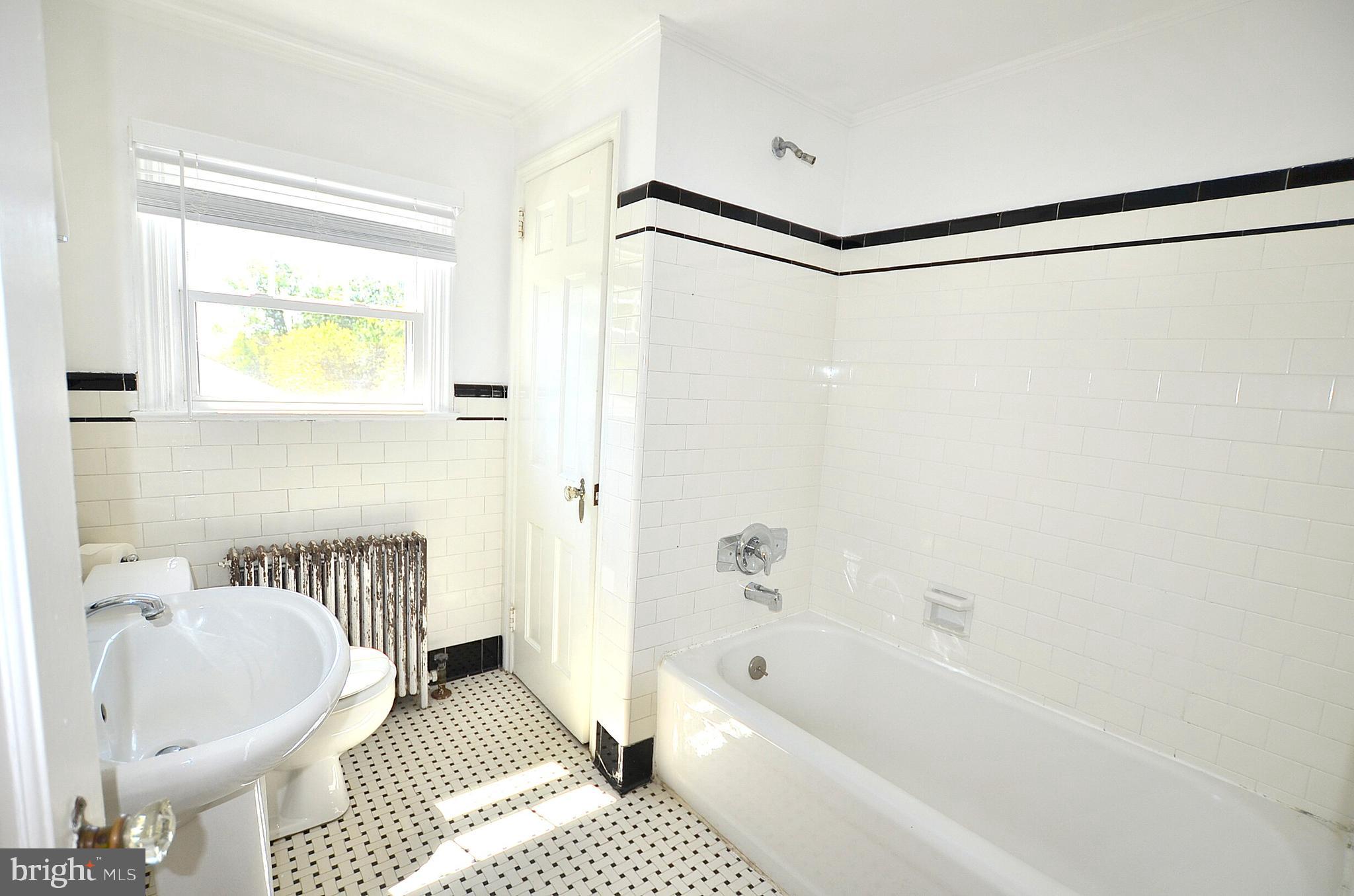 14 Hillside Road Claymont, DE 19703 - Photo 42 of 55 Hall bath