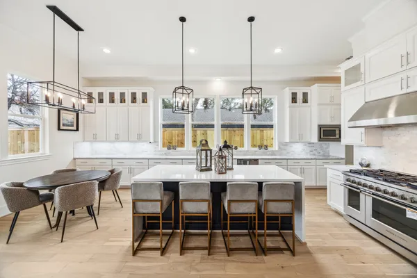 $1,250,000 | 1720 Huge Oaks Street, Houston, TX 77055