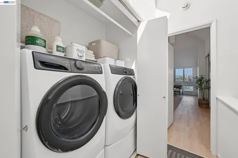$995,000 | 6 Invincible Court, Unit F40, Alameda, CA 94501